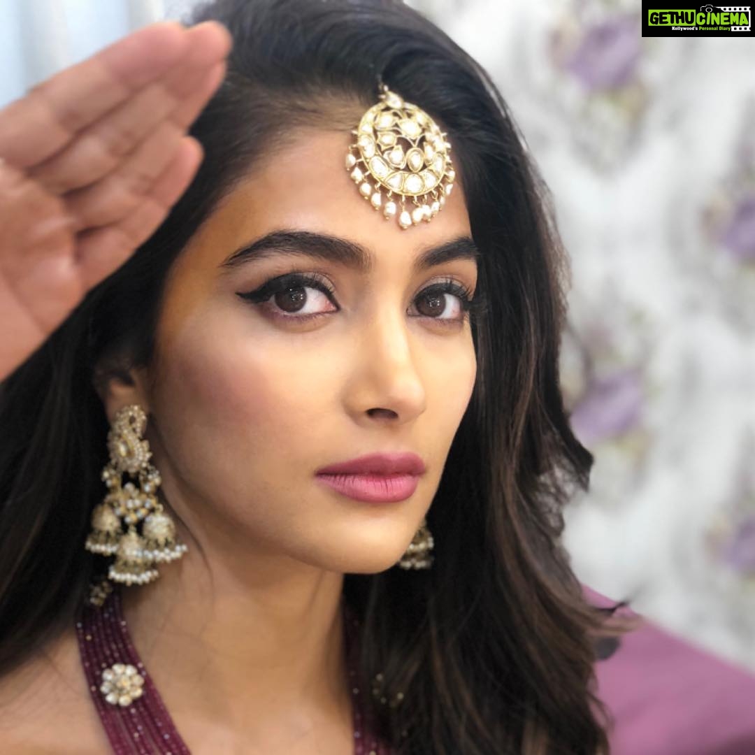 Pooja Hegde Instagram - Features so sharp,they could kill a man πππ Behind the scenes βΊοΈ #Housefull4 #nofilterneeded