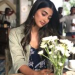 Pooja Hegde Instagram - Aravindha pondering on the sets of #AravindhaSametha 💭💭😂 #behindthescenes #shootlife #favouritecharacter
