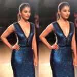 Pooja Hegde Instagram - ⚡️⚡️⚡️⚡️ #electricblue #mentorship #MissIndiaWest2018 @namratajoshipura @jet_gems @tanghavri @sahithya.shetty @suhasshinde1