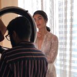 Pooja Hegde Instagram - Behind the scenes..Lakme Fashion Week 2018 @ridhimehraofficial ❤️ #lakmefashionweek2018 #dreamy