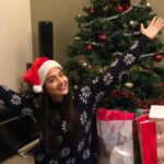 Pooja Hegde Instagram - Wishing you THIS 👐🏼👆🏼 much love coming year ❤️😍🎄 #merrychristmas #happinessneedsnofilter