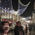 Pooja Hegde Instagram - Throwback to last Christmas..the lights,cold breeze,the energy,sweet potato fries and a cup of hot chocolate ❤️❤️ Christmas cant come sooner... #tistheseason #holidayblues #allmyfavs #christmasspirit