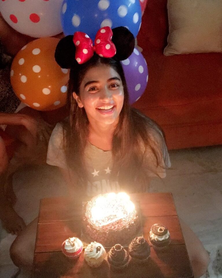 Pooja Hegde Instagram - Midnight Birthday cake cutting in my PJ's,surrounded by my loved ones....small joys of life ❤️😂❤️ #timetoParty
