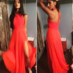 Pooja Hegde Instagram - Not a photoshoot,just @tanghavri and I in the right mood during regular fittings 😂📷 #wokeupLikeThis #wearejustThisGlamourous #oneyearback