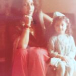 Pooja Kumar Instagram - On this day I remember all the memories and the trips and the talks and advice you gave me, mom. All the sacrifices you made so that Paraag and I would have a fantastic life is something I want to do for my daughter too. There isn’t a day that doesn’t go by without thinking of you. Happy Birthday and I know you are watching over us and sending blessings from above. Love you mom. ❤️🖤💔
