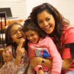Pooja Kumar Instagram - Spent time with my nieces this weekend in #malverne painting, drawing and most of all eating!! #indian #holi #sweets #actresslife #womenofthefuture