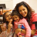 Pooja Kumar Instagram – Spent time with my nieces this weekend in #malverne painting, drawing and most of all eating!! #indian #holi #sweets #actresslife #womenofthefuture