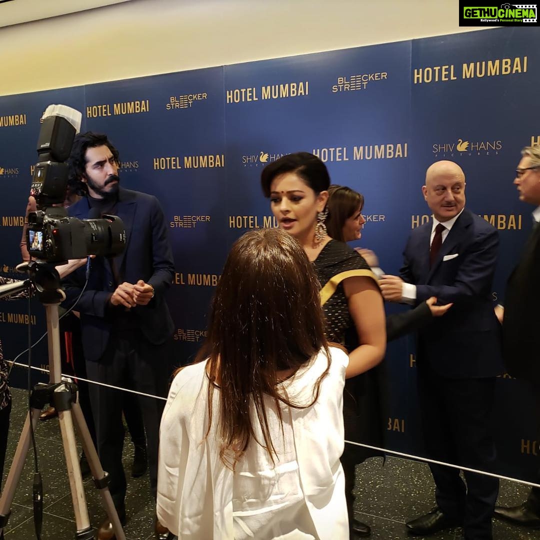 Pooja Kumar Instagram - I was invited to come to this movie premiere and I knew it was going to make me feel so emotional about the event that took place. This act of violence is so disturbing and it makes me cringe when I see people whom I love so much thinking this will solve the problem. It doesn’t. Let’s wake up our brothers and sisters and help them realize there is a wonderful world of #peace and #loVe. Thank you @shivhanspics for distributing this film! @bleekerstreet @anupampkher #devpatel