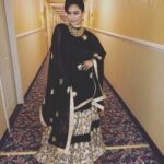 Pooja Kumar Instagram - #fbf I love wearing #desicloths and it’s a lovely lehenga from @silkthreadsinc and #hmu by @iamkanwalbatool #actress #tamilcinema #newyorkcity
