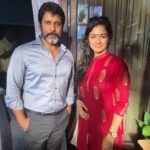 Pooja Kumar Instagram - #fbf What a surprise to meet #chiyaanvikram! He’s so humble that I’m a bigger fan of his now! #tamil #tamilactress @proyuvraaj #actor #acting