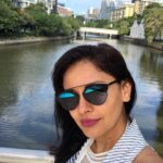 Pooja Kumar Instagram - Just reached #singapore and check out the boat behind me! #travel #actresslife #workisworship styling by @keetinmarchi