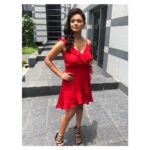 Pooja Kumar Instagram – Day 3 for #vishwaroop2 promotions!! Are you reddddy??!! ##workislife #womeninfilm #tamil #hindi #tamilcinemaworld #ikamalhaasan #actresslife 
Hair and makeup – @salechav 
Styling – @tanimakhosla