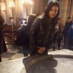 Pooja Kumar Instagram - Anyone guess what I'm standing in front of? #mystery #curious #art #wondering #guessing #pleasetellme #actress #travelling