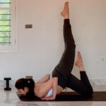 Pranitha Subhash Instagram - Self quarantine doesn’t mean you need to give up on your workout routine . In fact yoga will help you build immunity. 💪 Just remember to sanitize before and after, keep distance and stay safe ! And NO gatherings big or small, but glad that my one-to-one class with Shruti is still on!