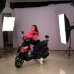 Pranitha Subhash Instagram - Lights , cam, smile 😋