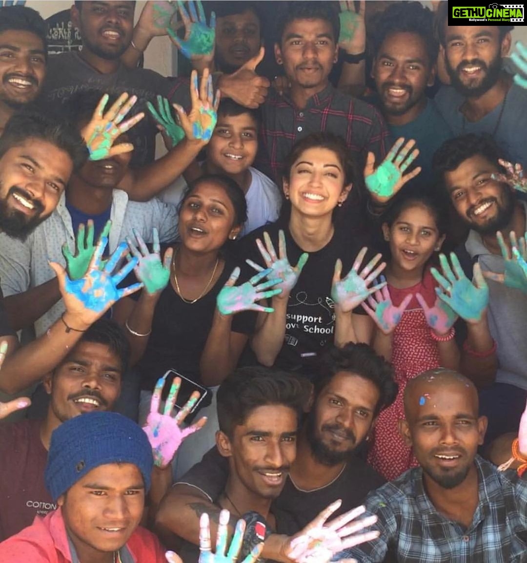 Pranitha Subhash Instagram - Throwback to Last years Holi .. along with campus to community, we painted the government school I’ve adopted in Hassan... Also we have chronicled all the work we do under our foundation in the website pranithafoundation.org Check it out ❤️