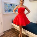 Pranitha Subhash Instagram - In love with this outfit by @adamalikworld for the #kapilsharmashow