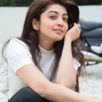 Pranitha Subhash Instagram - Hello Weekend ✨