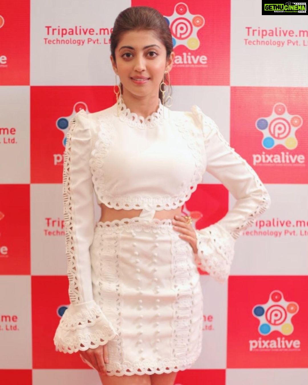 Pranitha Subhash Instagram - Happy to be associated with Pixalive as its brand ambassador. PIXALIVE is India's first stylish colorful trending and disappearing social network application with voice note feature . Do install it and support the make in India social network application. #Pixalive #Installindianpixalive Webiste:- www.pixalive.me Google Play Store URL:- https://play.google.com/store/apps/details?id=com.pixalive