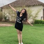 Pranitha Subhash Instagram - Mom always told me I’m a champion .. didn’t know she was talking bout being a pillow fight champion 😛🙄