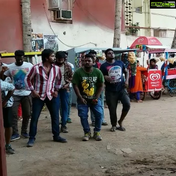 Premgi Amaren Instagram - My hero dancing for my music #PaparaMittai #RKnagar