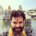 Premgi Amaren Instagram – Blessings to all from kanchipuram kamakshi amman temple 🙏🙏🙏 Thank you all for your wishes and blessings 🙏🙏🙏