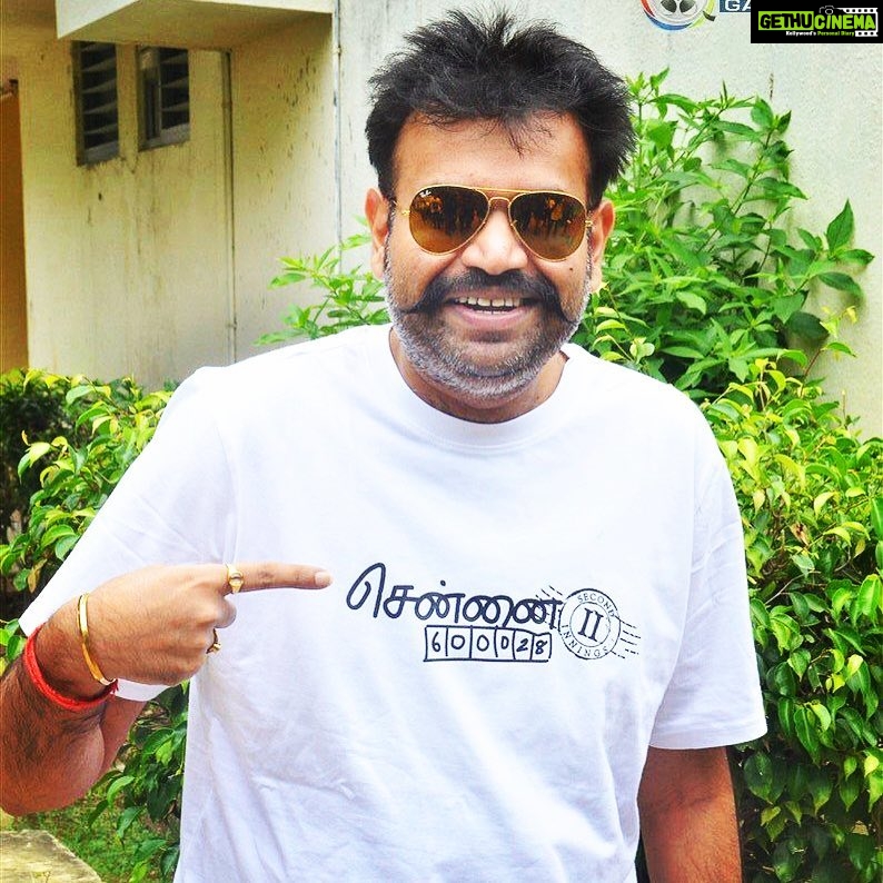 Premgi Amaren Instagram - murukku meesai 👨🏻