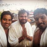 Premgi Amaren Instagram – Blessings to all from Ganga 🙏🙏🙏