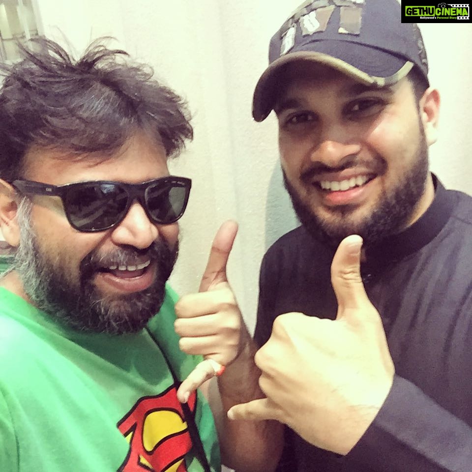 Premgi Amaren Instagram - With Dubai rockstar Ameen bro 🤘🤘