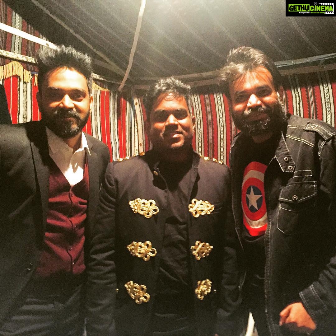Premgi Amaren Instagram - Ready to rock 🤘 Yuvan live in Dubai 👍👍👍