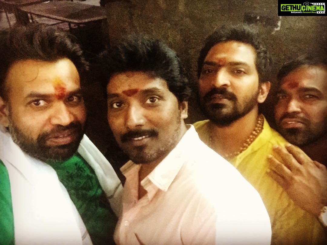 Premgi Amaren Instagram - Blessings to all from Ulagalantha Perumal Temple, Tirukoyilur 🙏🙏🙏