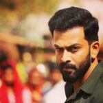 Prithviraj Sukumaran Instagram – അഹന്ത ഇല്ലാത്ത ഉടൽ…പൊള്ളുന്ന ആല പോലെ ആണ്! ആ ആലയിലെ ദിവ്യശക്തിയുടെ ഉരുക്കിന്‌ ഒഴുകി നിറയാനാകു! അസ്‌ലൻ മുഹമ്മദ് – ടിയാൻ.