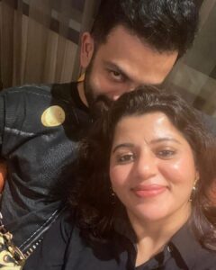 Prithviraj Sukumaran Instagram - Bro Daddy. Pro Wifey 🤪❤️