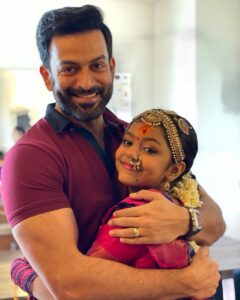 Prithviraj Sukumaran Instagram - Happy birthday Nachumma! My big little Kutty ❤️❤️❤️ @nakshatraindrajith