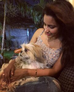 Priya Anand Instagram - Chillin With Bee! ❤️ My #Bumblebee 🐝 #Buddyboy 🐶