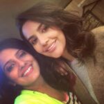 Priya Anand Instagram – She Makes A 20+ Hour Work Day Fun! 😘😘😘 @vishakhasingh555 #FukreyReturns