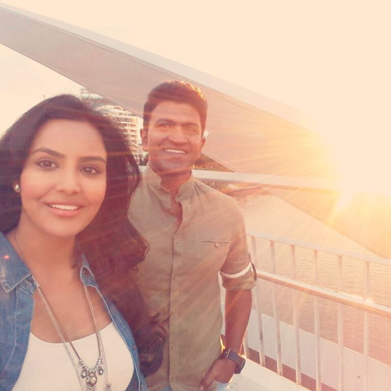 Priya Anand Instagram - #Raajakumara My Most Favorite Co-star #puneethrajkumar #powerstar