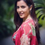 Priya Anand Instagram - Make Your Heart The Most Beautiful Thing About You! ❤️ . Clothing: @tifarachennai @Taavareclothing @Deepthinagolu @razak_creations . Beauty By: @vedya.hmua . Photography: @kiransaphotography