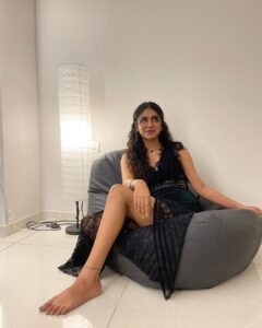 Priya Varrier Instagram - 1:Shy is come🙈 2:Okay okay focus☺️