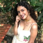 Priya Varrier Instagram – 🍃