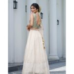 Priya Varrier Instagram - 🌼 Pc: @jiksonphotography Outfit: @silkycalicut Styling: @soorajskofficial HMU: @_aishwarya_karayil Jewellery: @sangeetha916gold