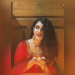 Priya Varrier Instagram - Happy Diwali!🪔