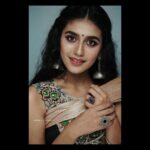 Priya Varrier Instagram - Happy Vishu!🌾🌼 Pc: @jiksonphotography MUAH: @vijilmakeupartist Outfit: @braid_de_paarvati_saraswathy Jhumka: @macsjewelry Bangles: @aathvya Black stone ring: @macsjewelry Ruby emerald ring: @shylebyastha @styyledbyjoe @joe_elize_joy Assisted by @vrinda_sk_