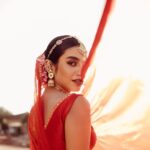 Priya Varrier Instagram - “Her eyes are homes of silent prayers” 🤲🏻💫 ~Alfred Lord Tennyson