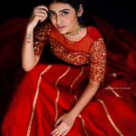Priya Varrier Instagram - 🔥 Outfit: @maria.tiya.maria Styling: @joe_elize_joy MUH: @unnips & @amal_ajithkumar Pc: @jiksonphotography Studio: @thestudioloc