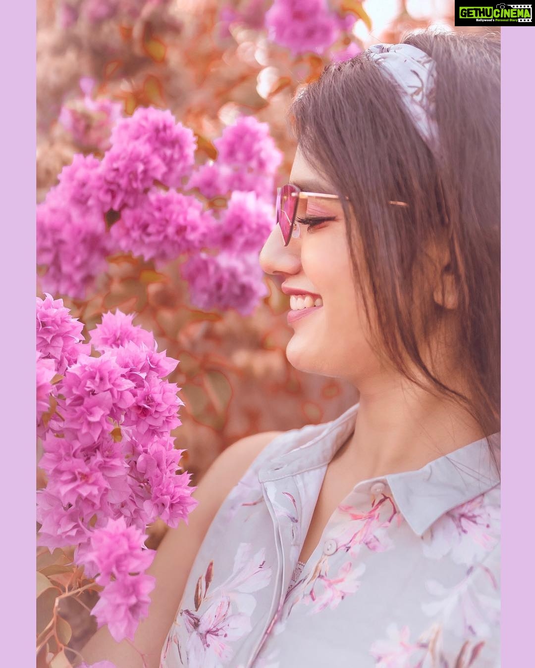Priya Varrier - 546.8K Likes - 🌸