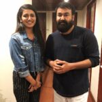 Priya Varrier Instagram – Is this even real?!Been pinching myself since the day this happened 🥰I consider myself the luckiest to have met this legend and spent a few minutes with him.I am humbled that I got to touch his feet and seek his blessings for all my future endeavours!😇Padmabhushan Padmasri Bharat Dr. lieutenant colonel @mohanlal sir aka nammade swantham lalettan🙏🏻