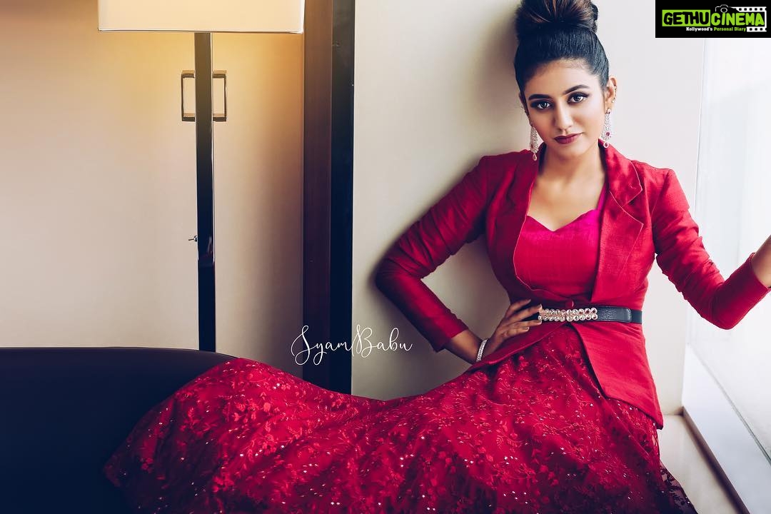 Priya Varrier - 552K Likes - 🥀