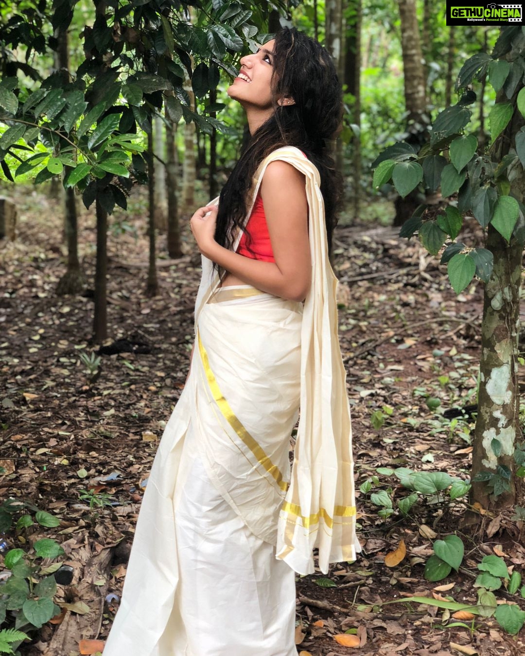 Priya Varrier - 650.2K Likes - 🍃