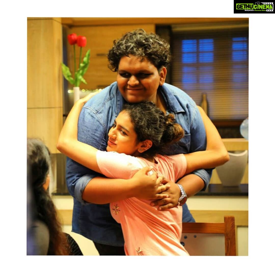Priya Varrier - 676.5K Likes - He is that real life teddy bear I was fortunate enough to find 🐻
@vaishak_pavanan 📸: @sreeraj_capture